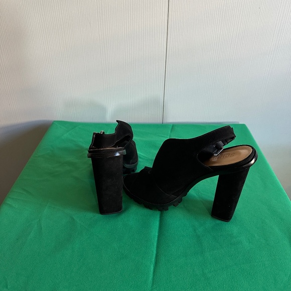 NWB 🔥SCHUTZ  SUEDE LUGG SOLE PEEP TOE SLING BACK SHOES 8 ♥️😍 - Picture 1 of 9